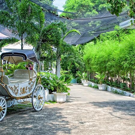 Luljetta'S Place Garden Suites アンティポロ エクステリア 写真