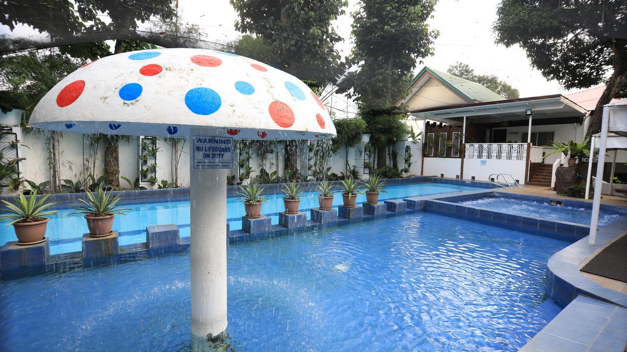 Luljetta'S Place Garden Suites アンティポロ エクステリア 写真