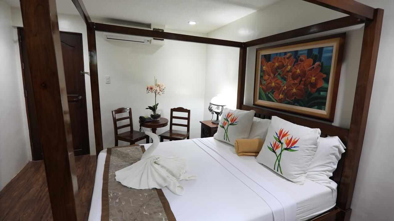 Luljetta'S Place Garden Suites アンティポロ エクステリア 写真